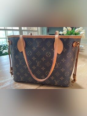 Louis Vuitton Neverfull PM Tote in Brown